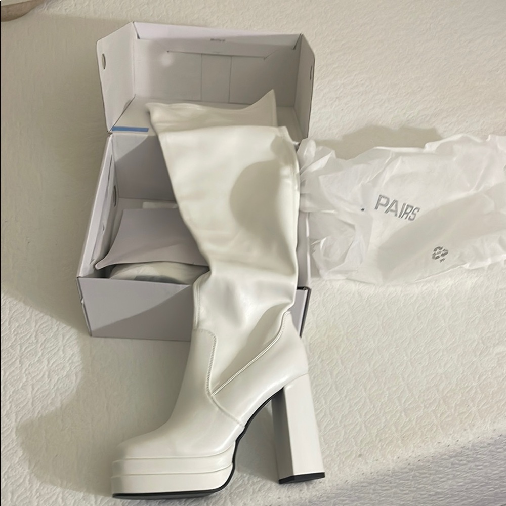 Dream Pairs White Over the Knee Boots with Chunky Heel